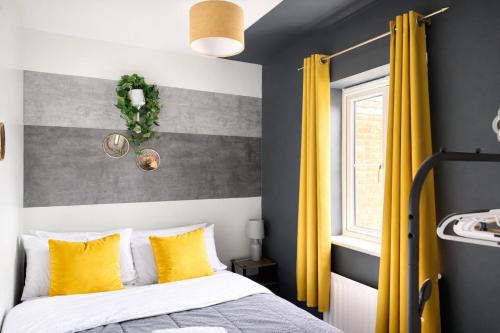 Charming 4-Bedroom holiday home in Wincheap, Canterbury with free Parking