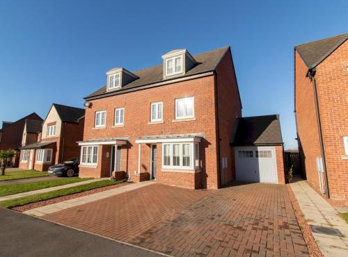 Charming 4-Bedroom Home in the Heart of Coxhoe - Pass the Keys