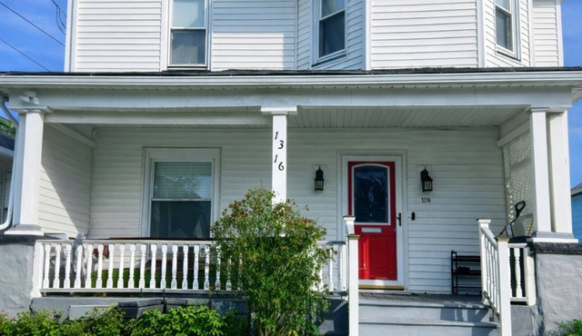 Charming 4-bedroom house in lovely Scranton perfect for families
