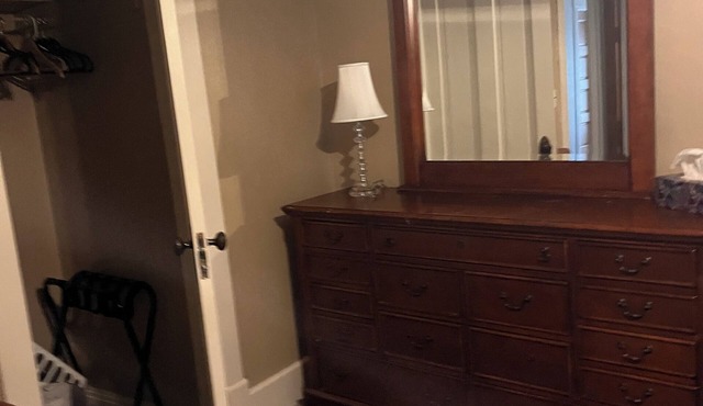 Charming 4-bedroom house with WiFi, AC in wonderful Sundance