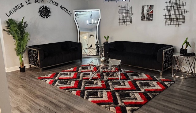 Charming 4-bedroom house with a taste of New Orleans in superb LaPlace