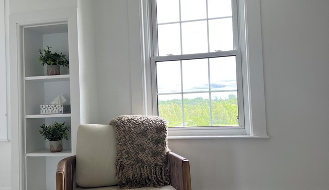 Charming 4-bedroom house in Keene with AC, WiFi, 5km to Rice Lake & golfing