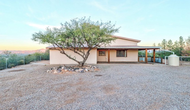Charming 4-bedroom house with AC in Benson on 6 acres
