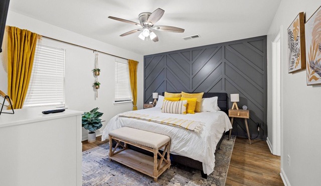 Charming 4-bedroom house 5 min from the Mall of Georgia and Movie Theater