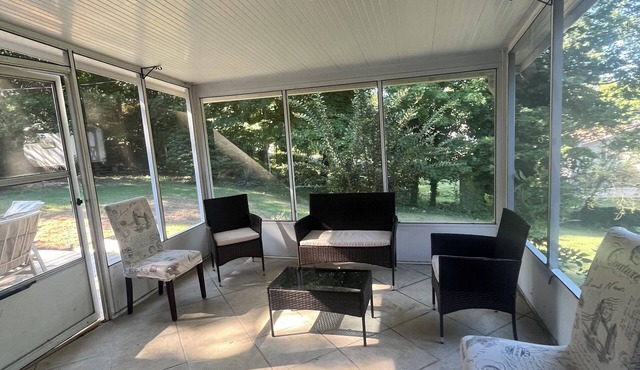 Charming 4-bedroom house with AC and WiFi in wonderful Dalton