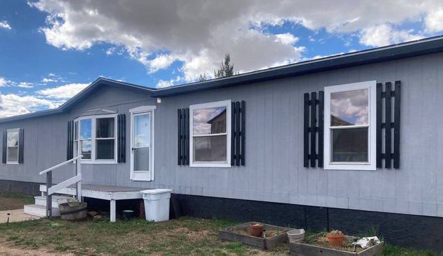 Charming 4-bedroom house in Hanna