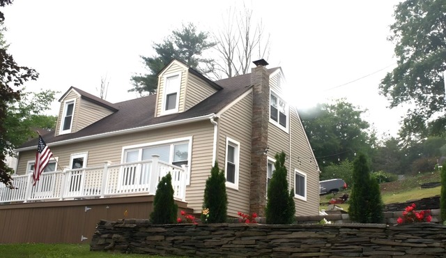 Charming 4-bedroom house with WiFi and AC in fantastic Hawley