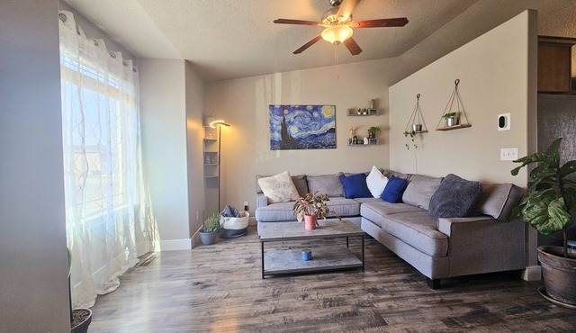 Charming 4-bedroom house near the Ogden Canyon