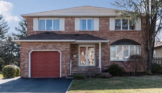 Charming 4-bedroom house with AC, WiFi in lovely Rahway