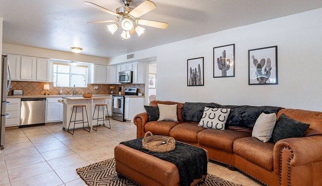 Charming 4-bedroom house, family and pet friendly, in desirable east Tucson!