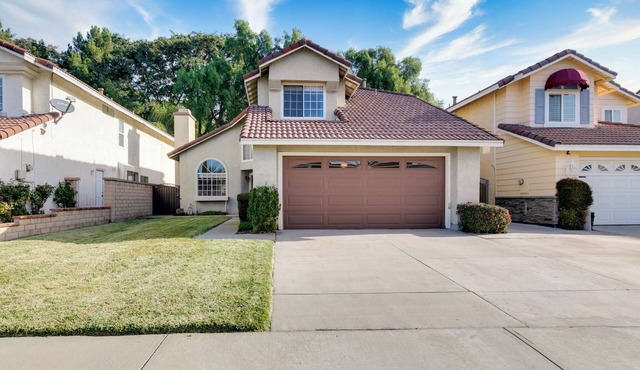 Charming 4-bedroom house in Pleasant Chino Hills with WiFi, AC