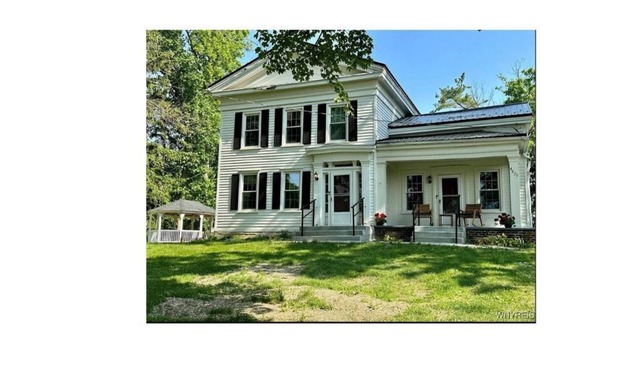Charming 4-bedroom house with AC in Orchard Park - hometown of the Buffalo Bills