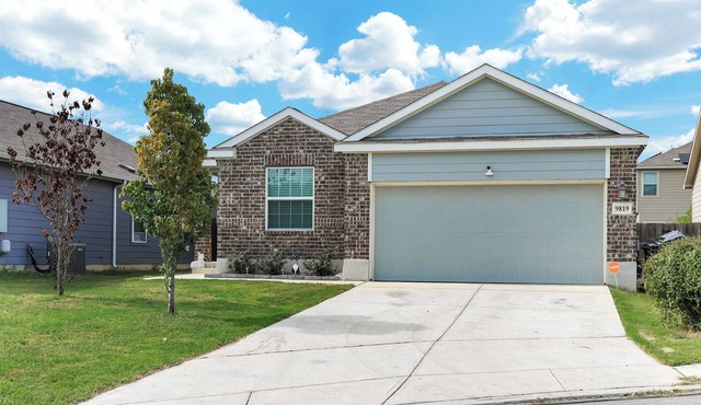 Charming 4-bedroom house with AC and WiFi in delightful San Antonio.