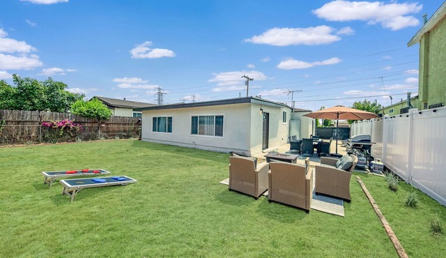 Charming 4-bedroom House with WiFi, AC in beautiful San Gabriel