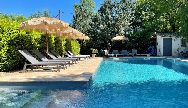 Charming 4-person gîte in a magnificent setting! With friends or family.