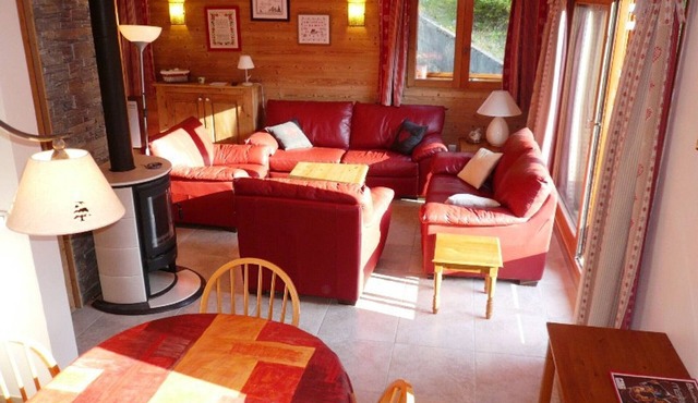 Charming 4-Room Duplex in Méribel, Pets Allowed