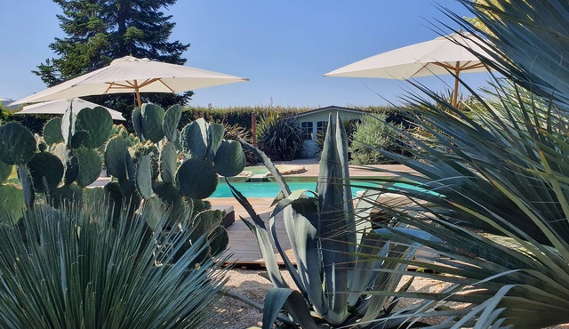 Charming 4-star gîte in a 1785 bastide in Haute Provence