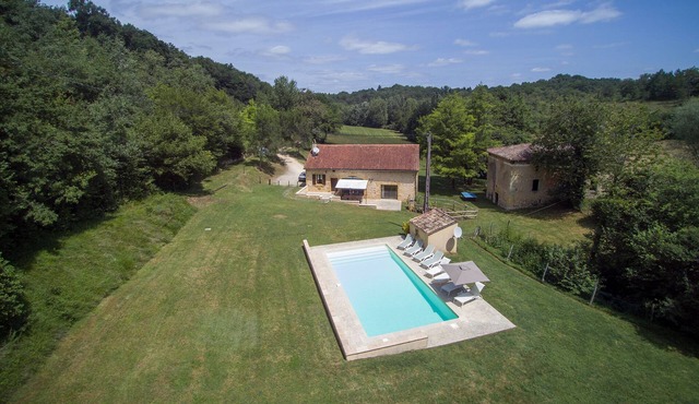 Charming 4-star Gite with pool