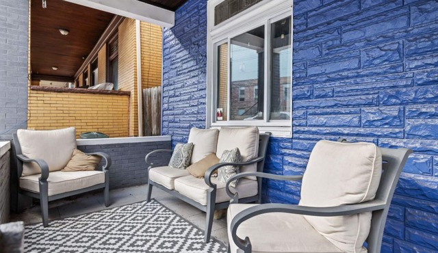Charming 4bedroom home with AC WiFi in Pittsburgh close to Downtown and Stadium