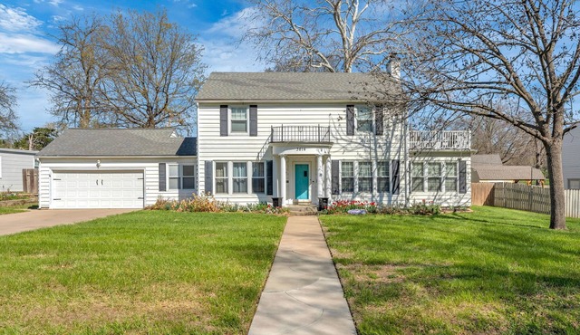 Charming 4BR family home w/private deck off master, big yard and patio