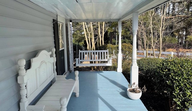 Charming 4BR Historic Home With Scenic Views