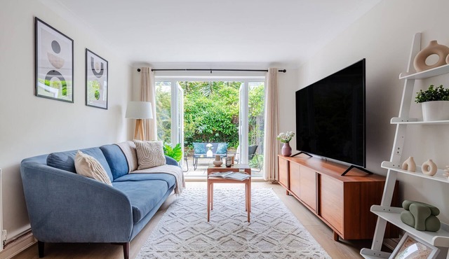 Charming 4BR near River Thames & Tate Britain