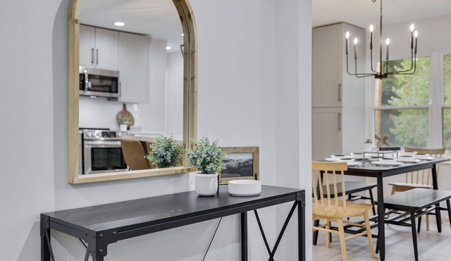 Charming 4BR near Convention Ctr., Main St, & LU -just 11 minutes to STL Airport