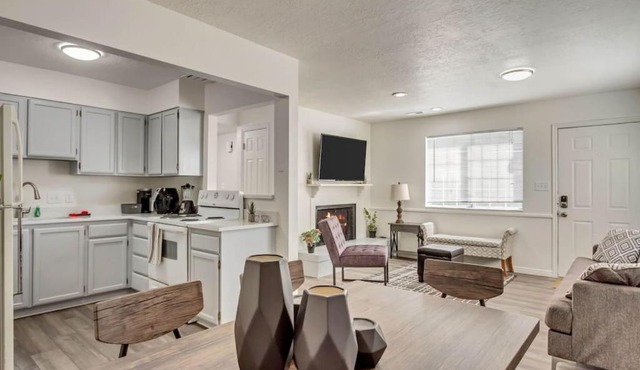 Charming 4BR Townhouse in Central Provo
