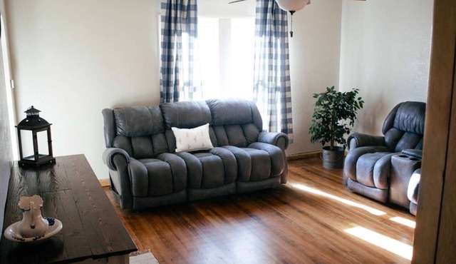 Charming 5-bedroom farmhouse with AC, WiFi in peaceful Marienthal