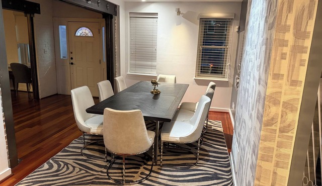 Charming 5-bedroom house in Baltimore perfect for family stays with garage