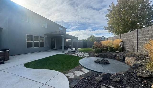 Charming 5-bedroom house in Pasco perfect for families