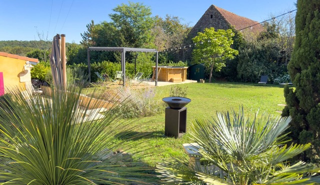 Charming 6/8 person country house in the Périgord, near Domme