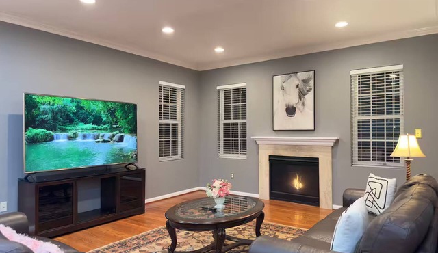 Charming 6-bedroom house near DC/Old Towne/National Harbor