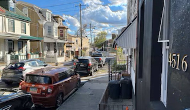Charming 6-bedroom bed & breakfast in fabulous Philadelphia with WiFi