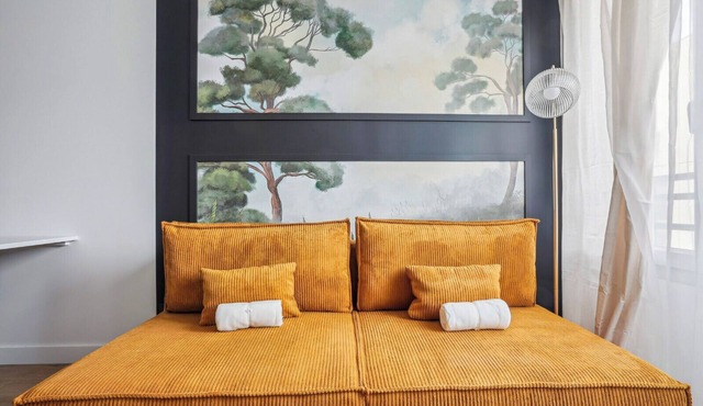 Charming 6-Person Pied-à-Terre in Cuire