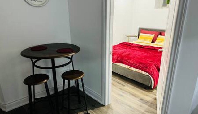 Charming 700 Sqft Retreat @Brampton