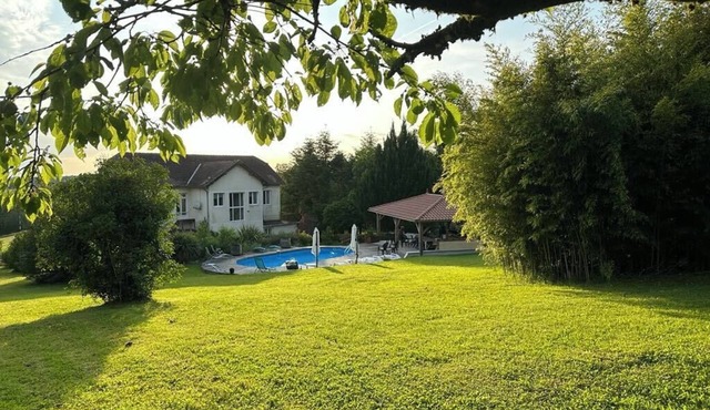 Charming 8-bed with 10x4m Pool & Outdoor Kitchen in village with amenities