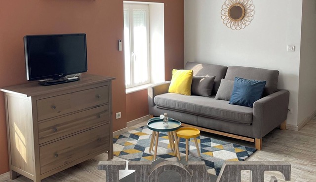 Charming apartment .. in visible stones bright cozy modern in the countryside