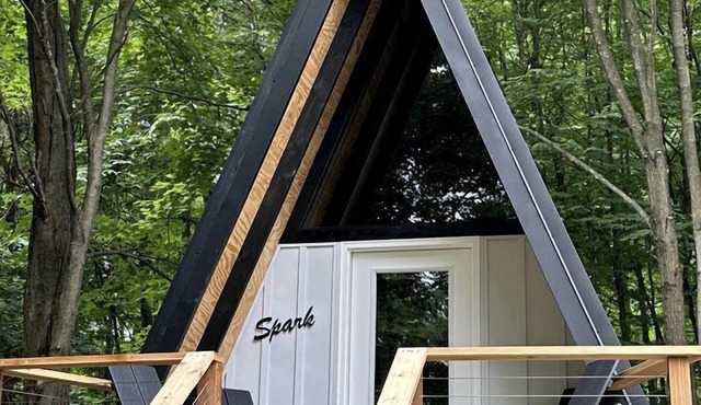 Charming A-Frame Cabin for a Relaxing Glamping Getaway Surrounded by Nature near Canandaigua Lake, New York