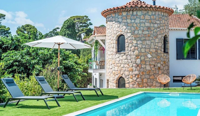 Charming AC Villa in Cannes with Pool & Garden, 7 Min from Beaches