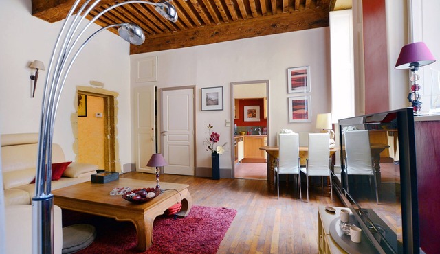 Charming accommodation, 2 bedrooms, 80m2, in Cordeliers