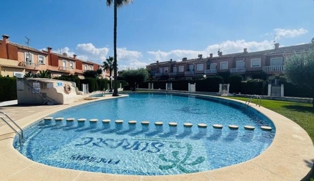Charming Adosado in Denia - Perfect for Holidays