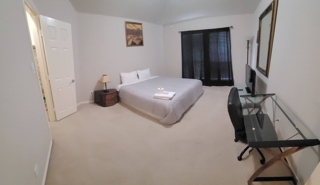 Charming affordable room 3 in East Allen