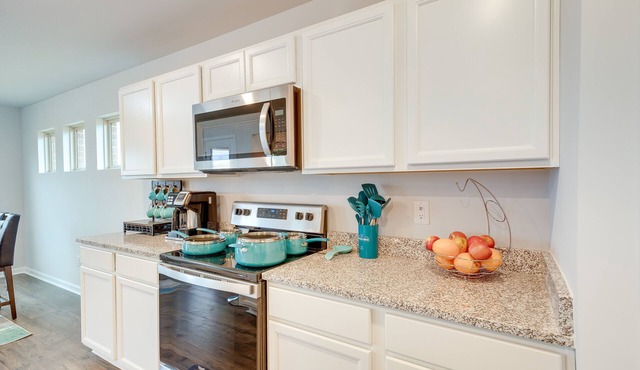 Charming Alabama Escape Near Hiking & Golfing!