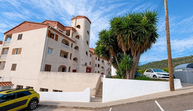 Charming Alcocéber Apartment With Terrace and Pool Access