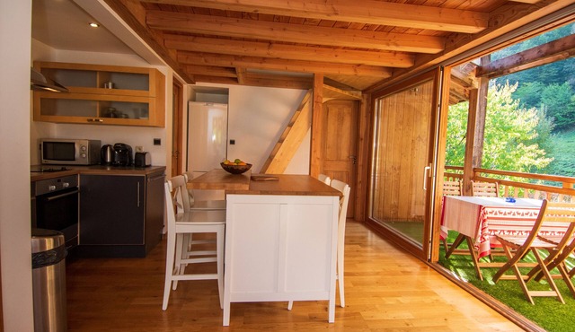 Charming Alpine Retreat with Stunning Views, Private Balcony & Summer Pool