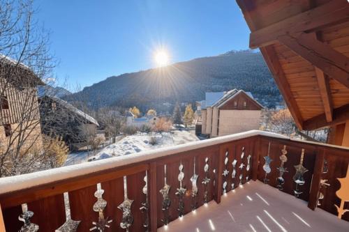 Charming and bright cottage in Briançon