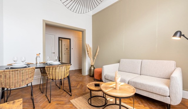 Charming and comfortable apartment near tramway