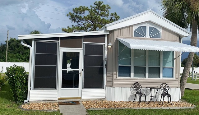Charming and Cozy Tiny Home