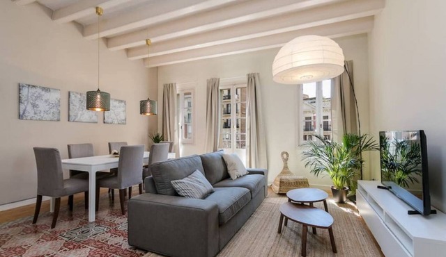 Charming and luxurious apartment in the best location in Barcelona. Please note that the apartment is on the 4th floor and like many charming old buildings in Barcelona, there’s no elevator and the staircase is narrow.